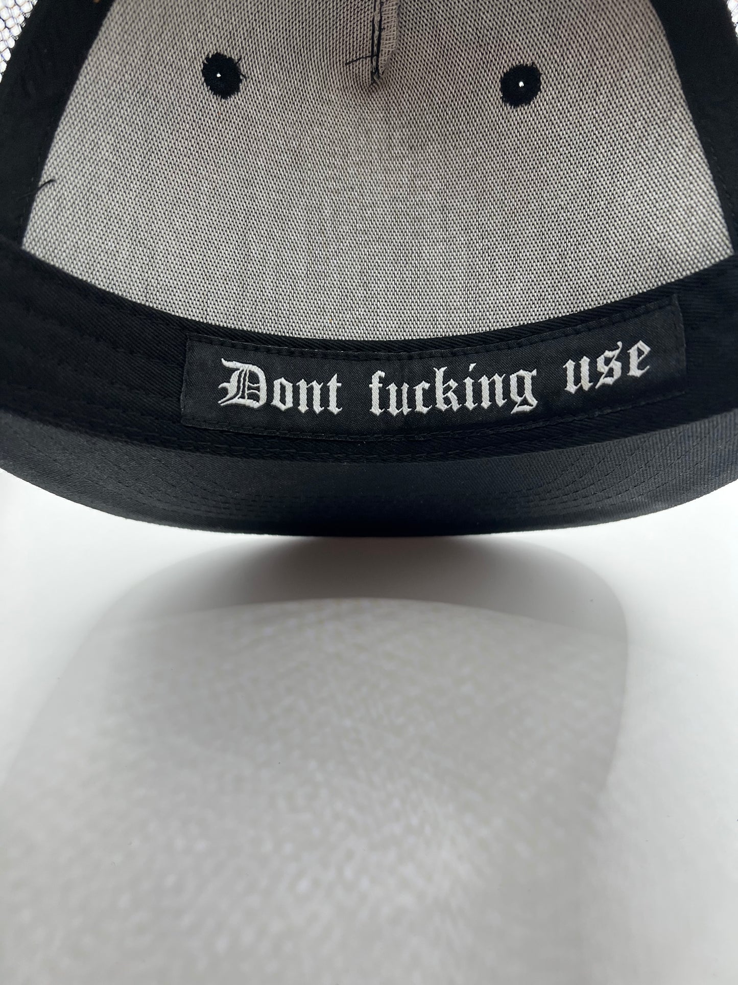 Black chain logo “Don’t Use” snapback